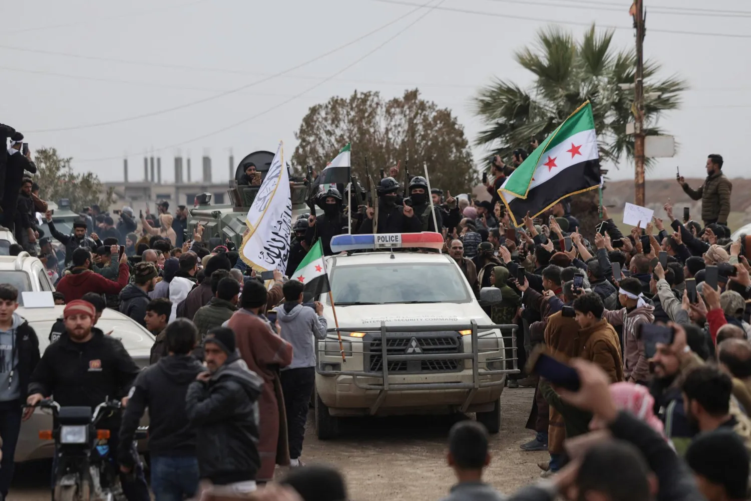 قوات الأمن السورية تدخل مدينة القامشلي بموجب الاتفاق مع الأكراد