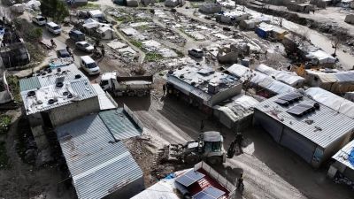 أكثر من 24 مخيماً سورياً تضرر من الفيضانات