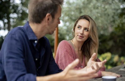 سؤال من 6 كلمات يمكنه تقوية علاقاتك العاطفية