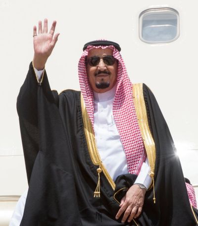 خادم الحرمين الشريفين يصل إلى جدة قادمًا من الرياض