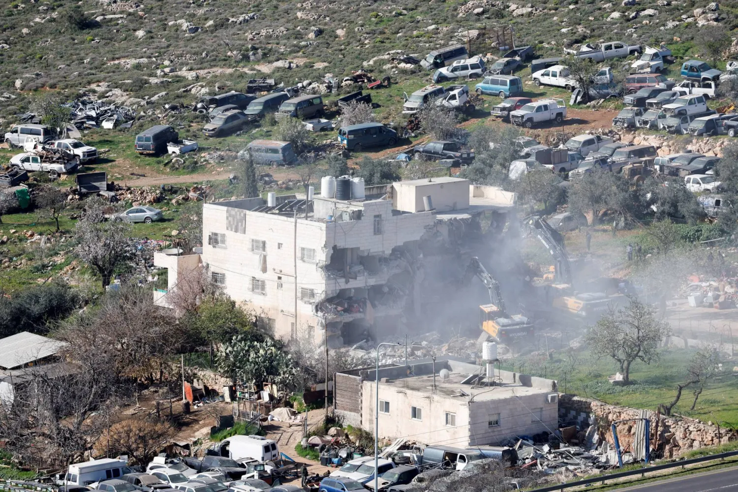 تصعيد إسرائيلي جديد... سموتريتش يتعهد «تشجيع هجرة» الفلسطينيين