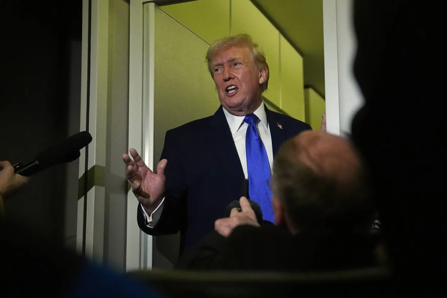 البيت الأبيض: سيكون «من الحكمة» أن تبرم إيران اتفاقاً مع ترمب