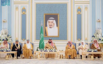 سمو ولي يستقبل المهنئين بشهر رمضان