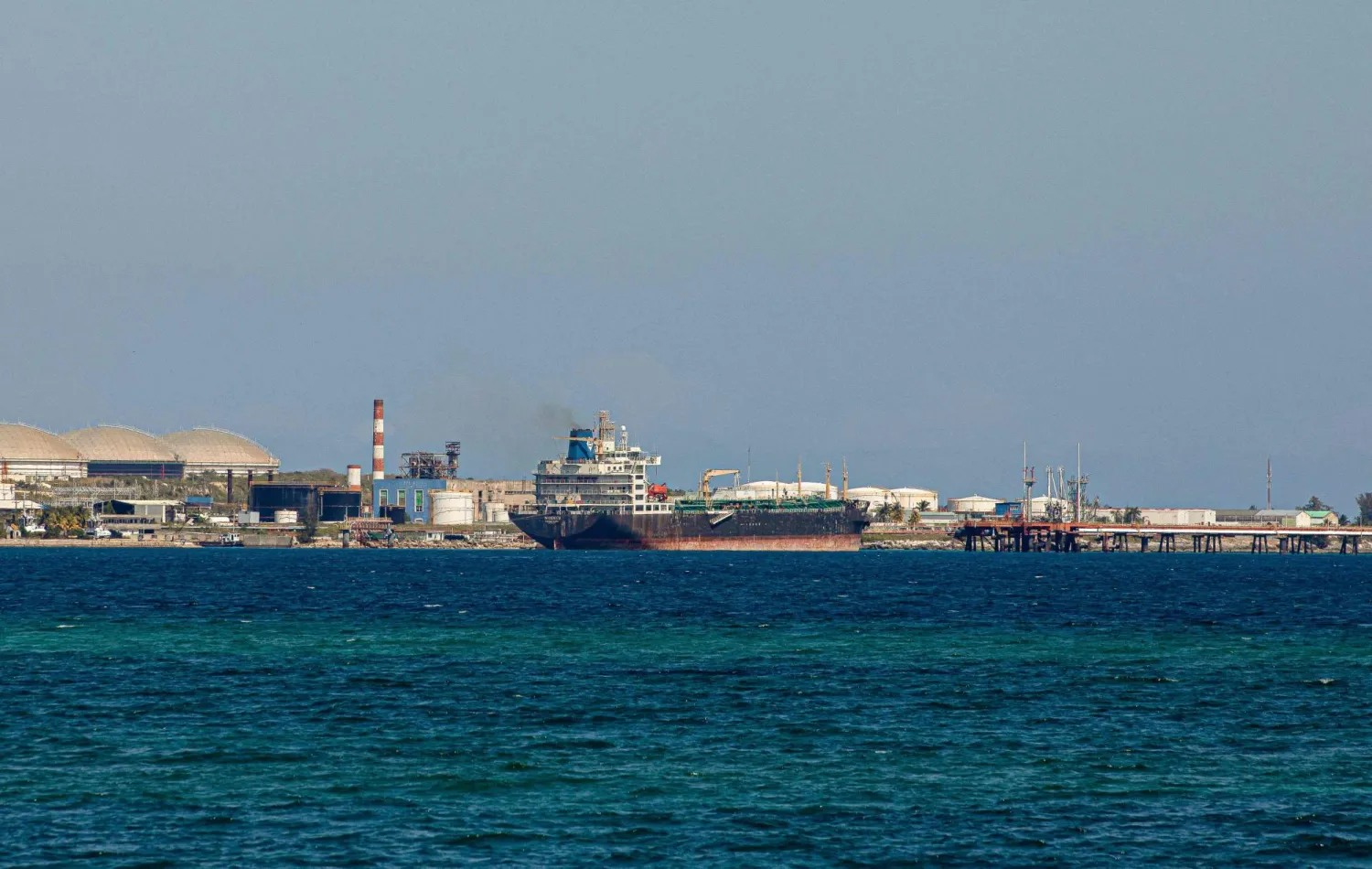 أميركا ستسمح بتصدير النفط الفنزويلي إلى كوبا لأغراض إنسانية