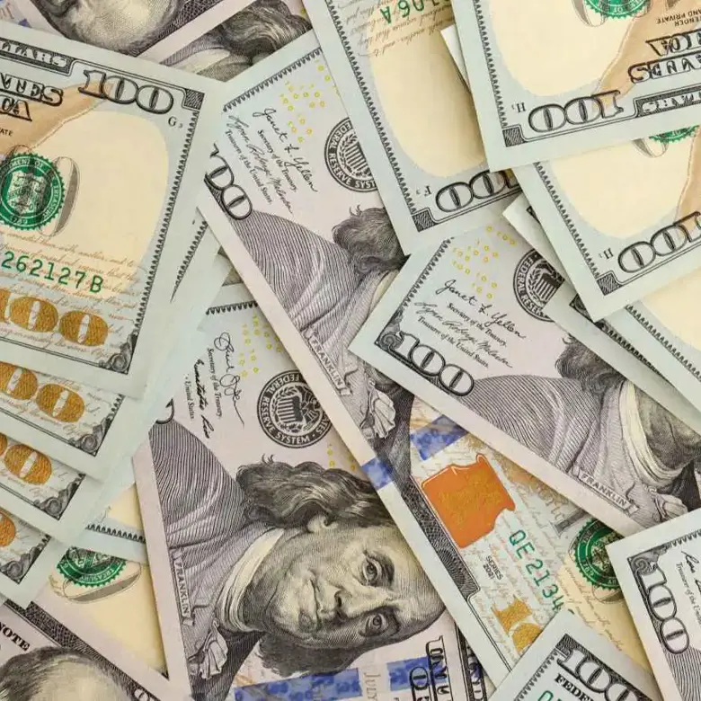 خطأ تقني يجعل ثروة بريطانية تتجاوز أثرياء العالم