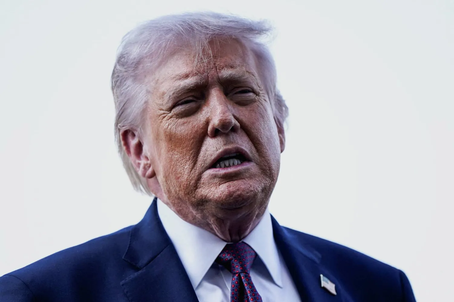 ترمب يؤكد مقتل المرشد الإيراني علي خامنئي