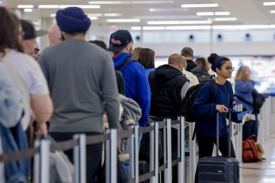 واشنطن: إجلاء آلاف الأميركيين من الشرق الأوسط