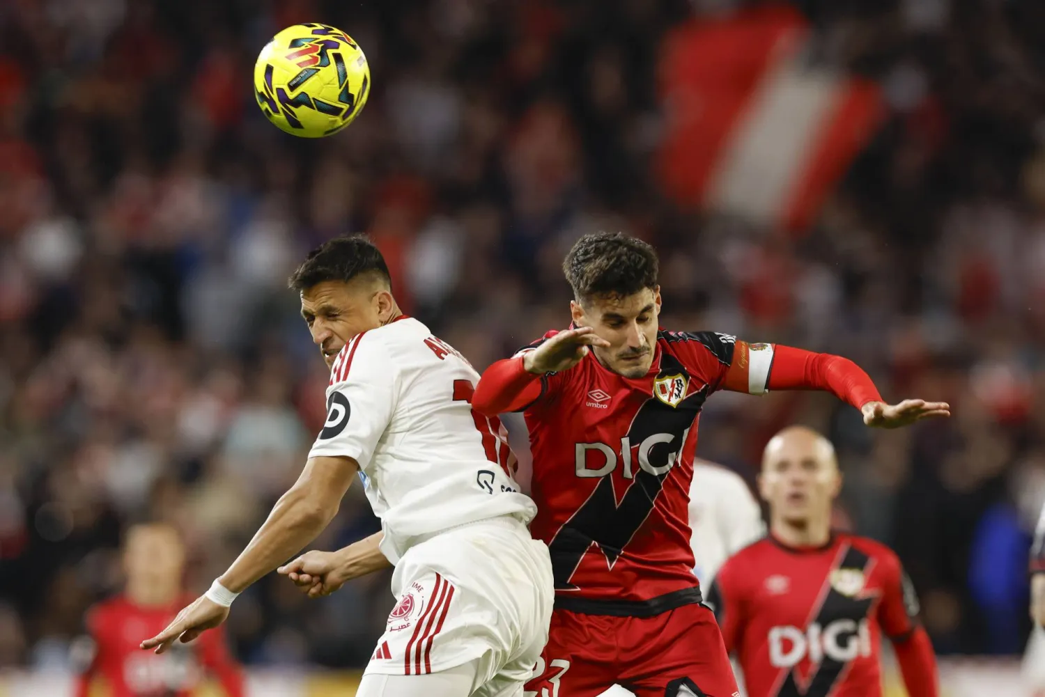 «لا ليغا»: فايكانو يفرض التعادل على مضيّفه إشبيلية