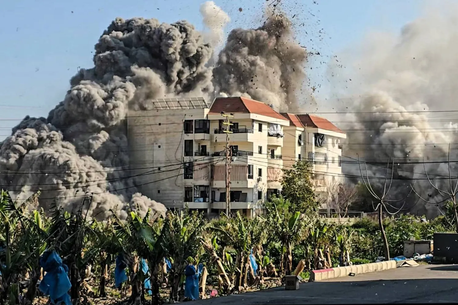 «هيومن رايتس ووتش»: إسرائيل استخدمت الفوسفور الأبيض في لبنان