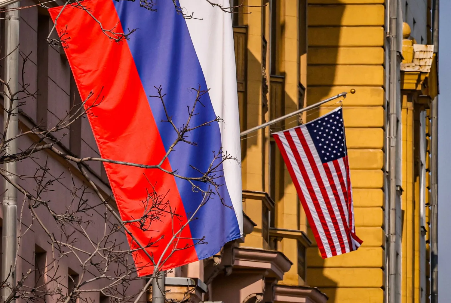 قرار ترمب بشأن النفط الروسي يرفد خزينة الكرملين بمليارات الدولارات