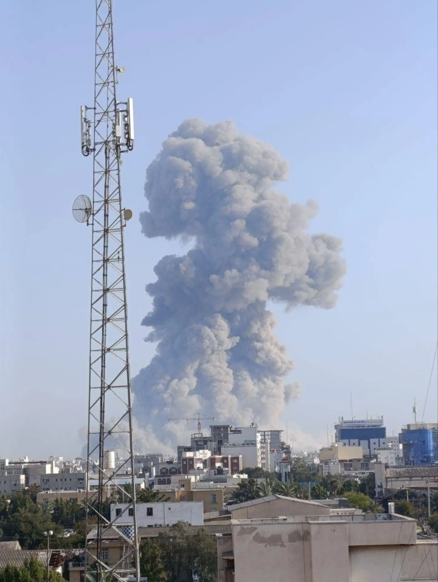 روسيا تحذر إسرائيل من الاقتراب من مفاعل بوشهر النووي روسيا تحذر إسرائيل من الاقتراب من مفاعل بوشهر النووي