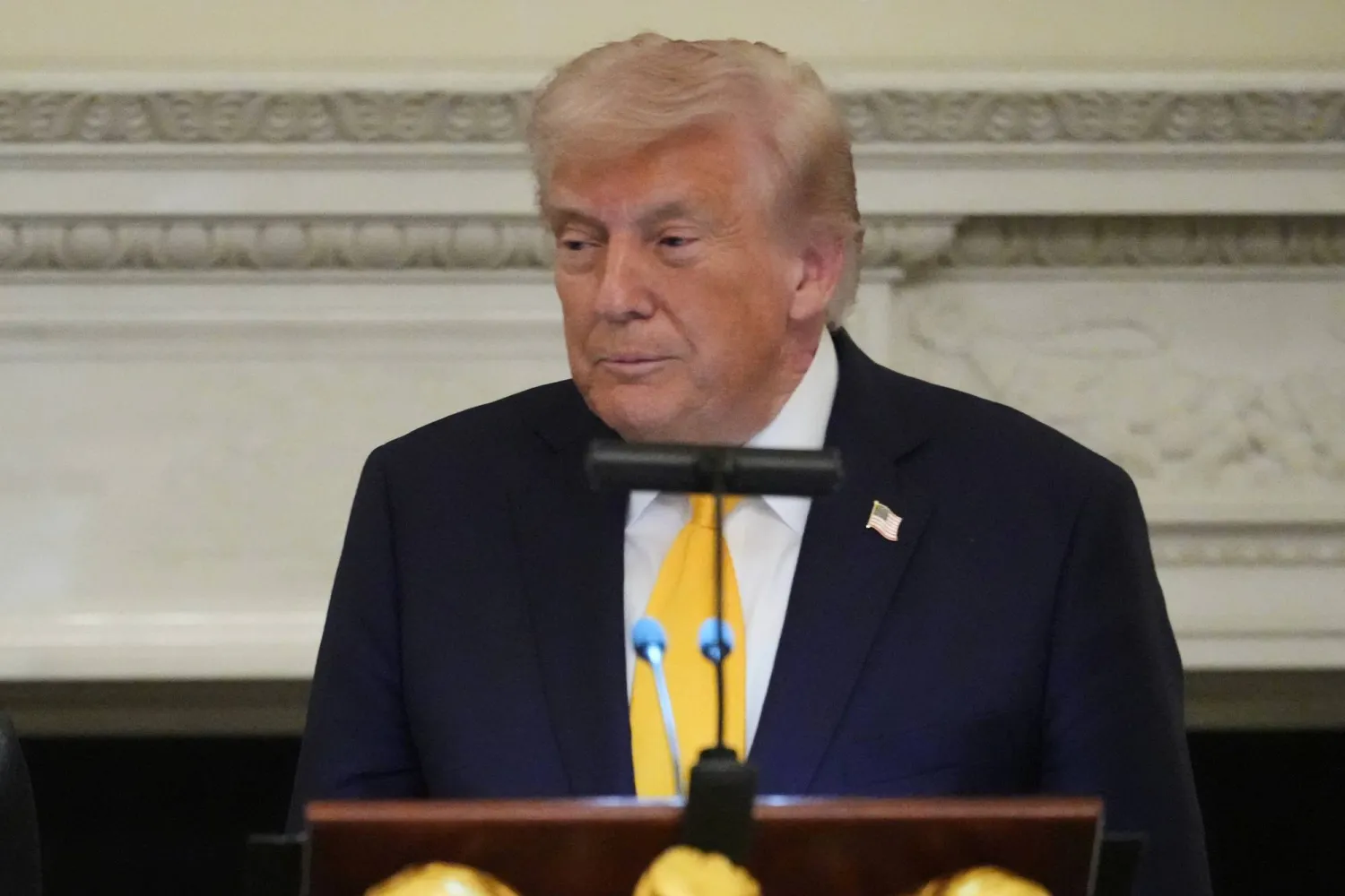 ترمب يهدد بنشر شرطة الهجرة في المطارات الأميركية