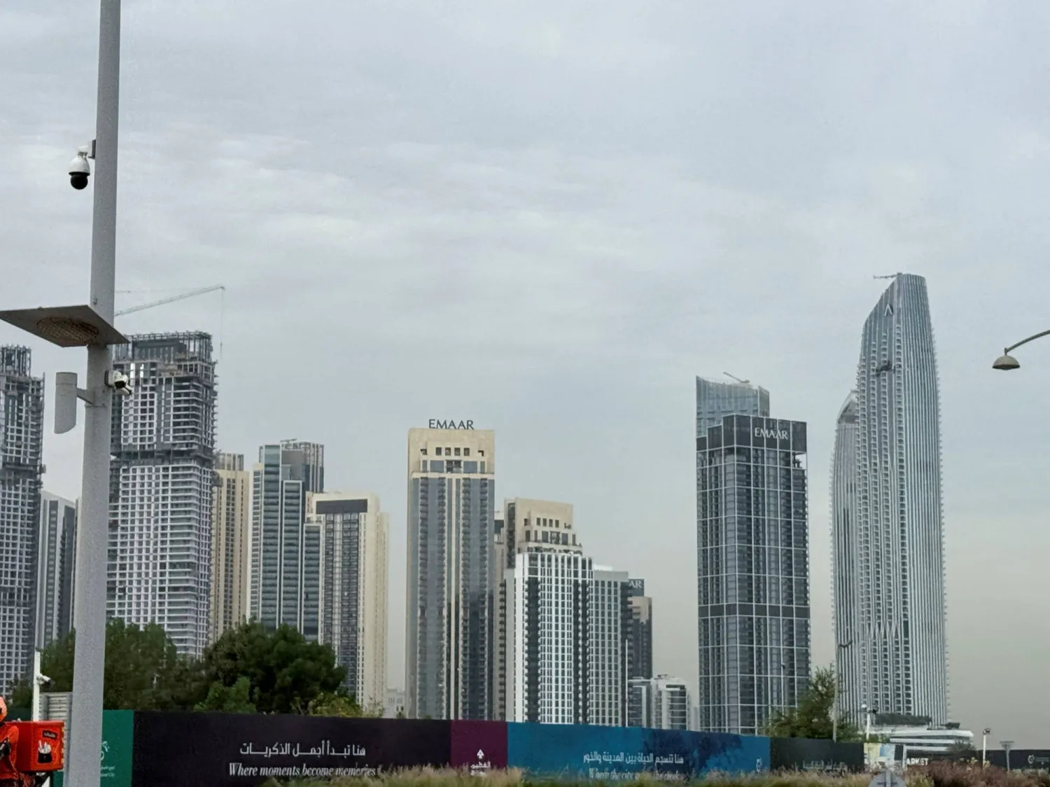 الدفاعات الجوية الإماراتية تتعامل مع 4 صواريخ باليستية و25 طائرة مسيرة الدفاعات الجوية الإماراتية تتعامل مع 4 صواريخ باليستية و25 طائرة مسيرة