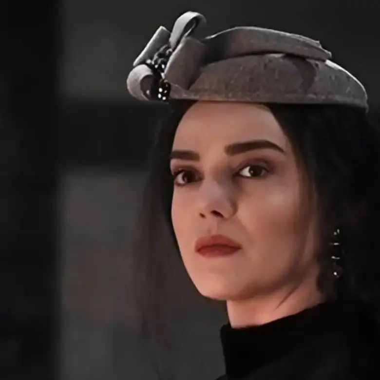 دانا مارديني تستحضر منى واصف برد ساخر على أحد متابعيها