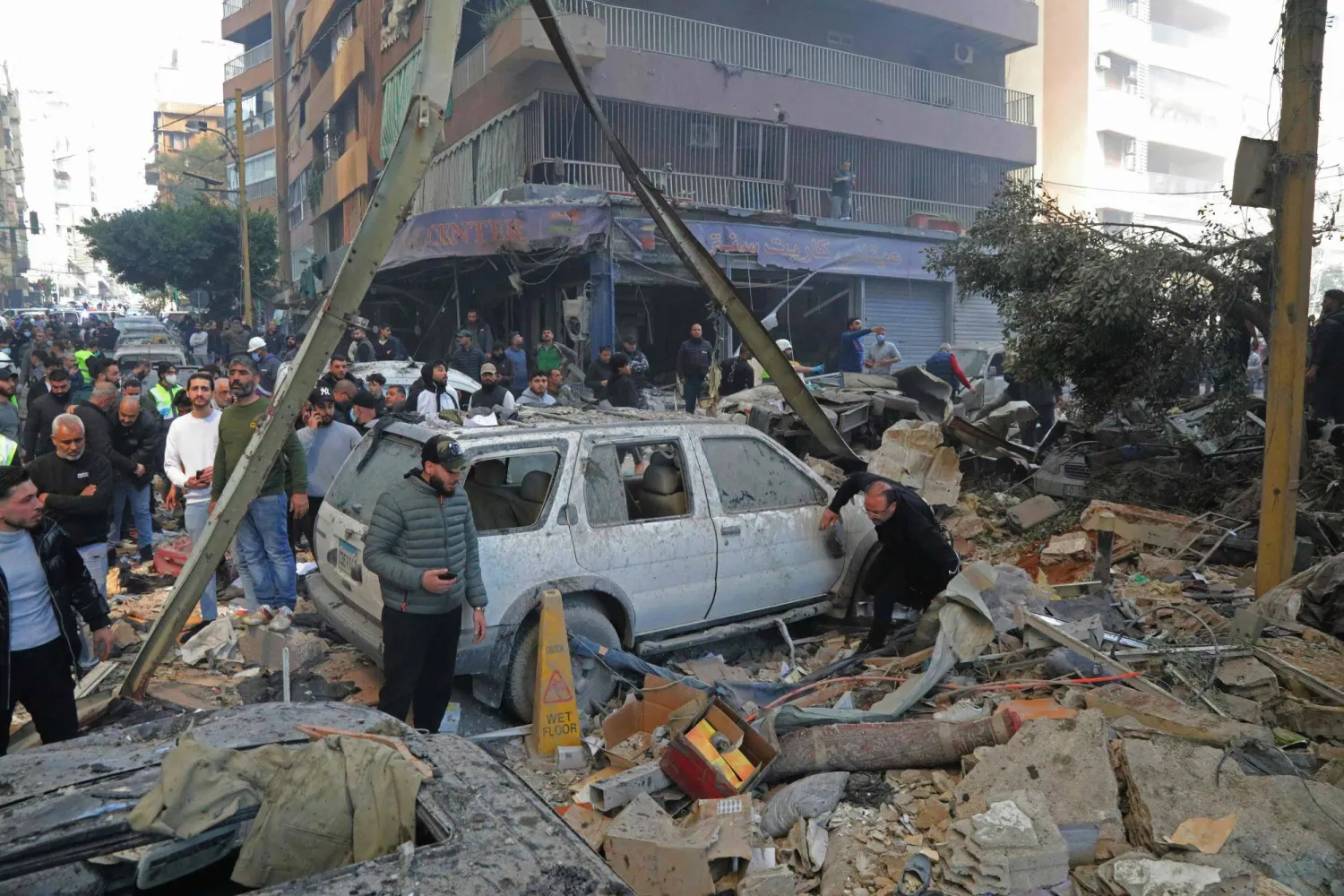 لبنان يعلن الخميس يوم حداد وطني على ضحايا الغارات الإسرائيلية لبنان يعلن الخميس يوم حداد وطني على ضحايا الغارات الإسرائيلية