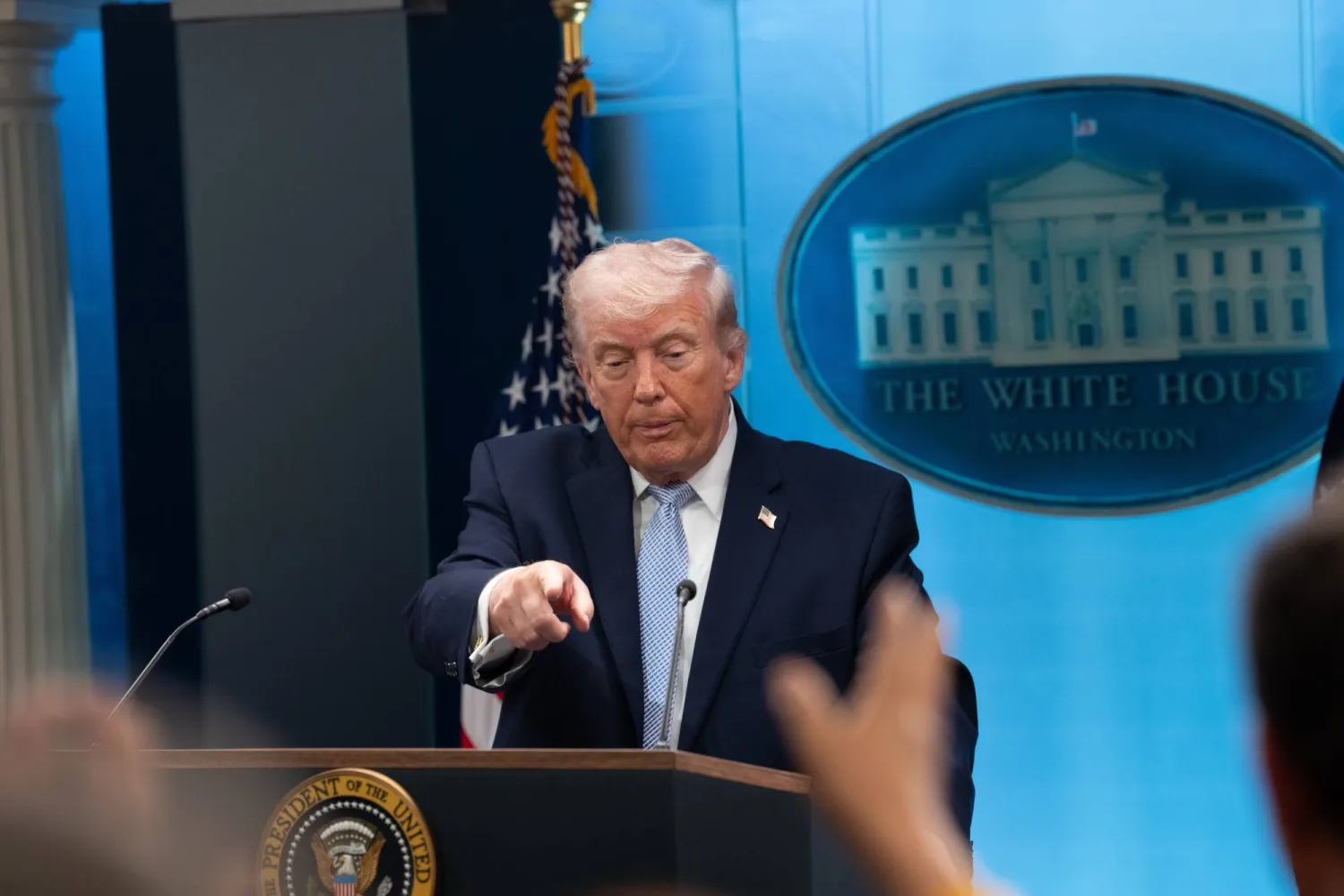 ترمب «متفائل» بالتوصل لاتفاق مع إيران ترمب «متفائل» بالتوصل لاتفاق مع إيران