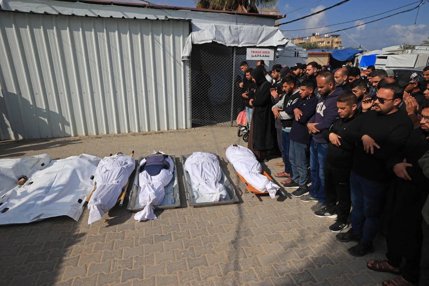 مقتل 7 فلسطينيين في غارة إسرائيلية على وسط قطاع غزة