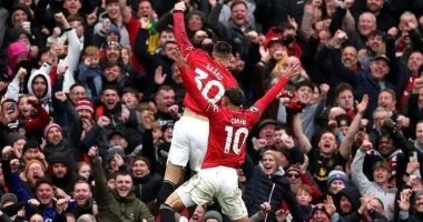 قمة مرتقبة بين مانشستر يونايتد وليدز.. ومواجهة نارية تجمع الهلال والسد