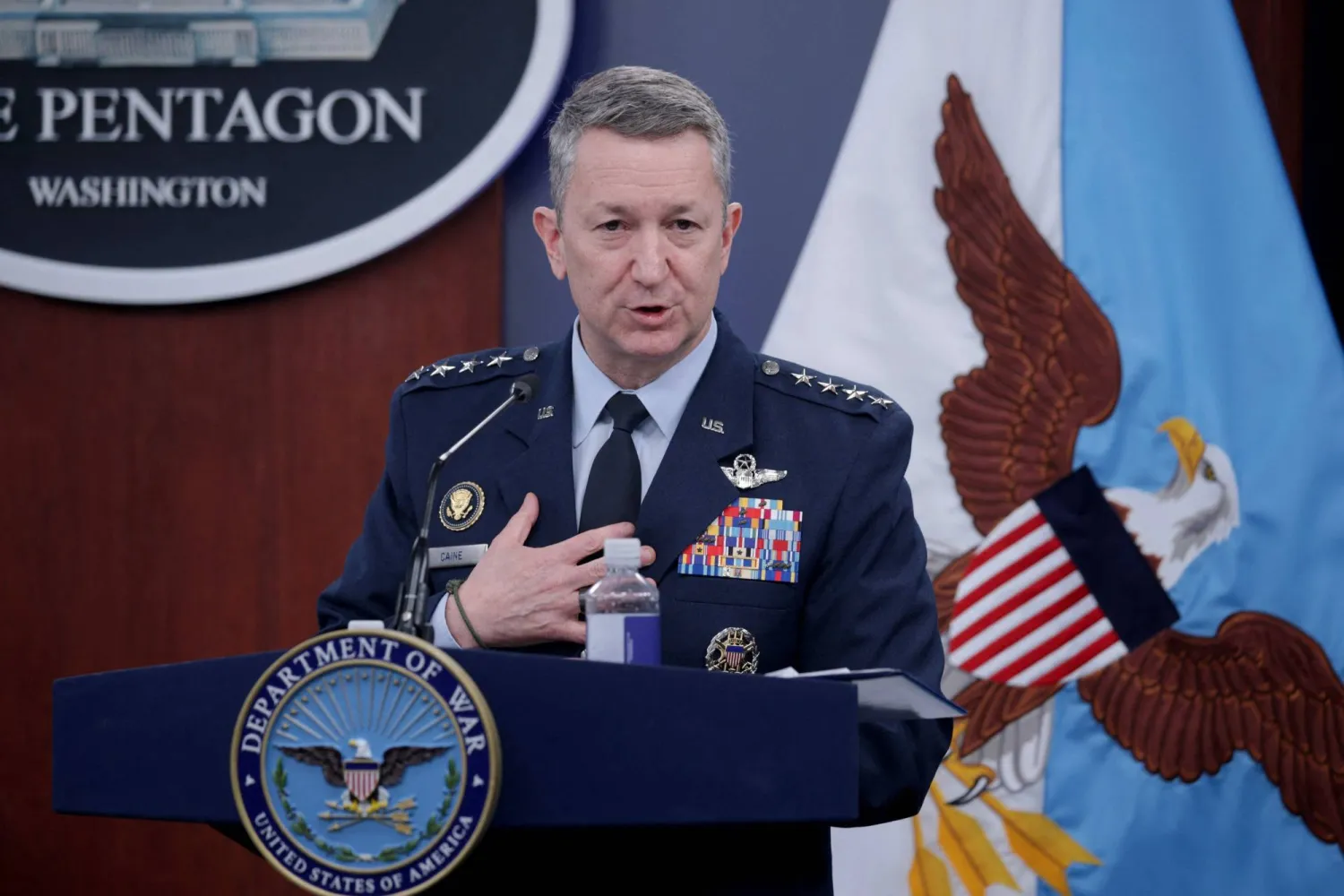 رئيس الأركان الأميركي: سنلاحق أي سفينة تحاول تقديم الدعم لإيران