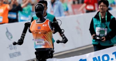 روبوت يحطم الرقم القياسي لسباق نصف ماراثون