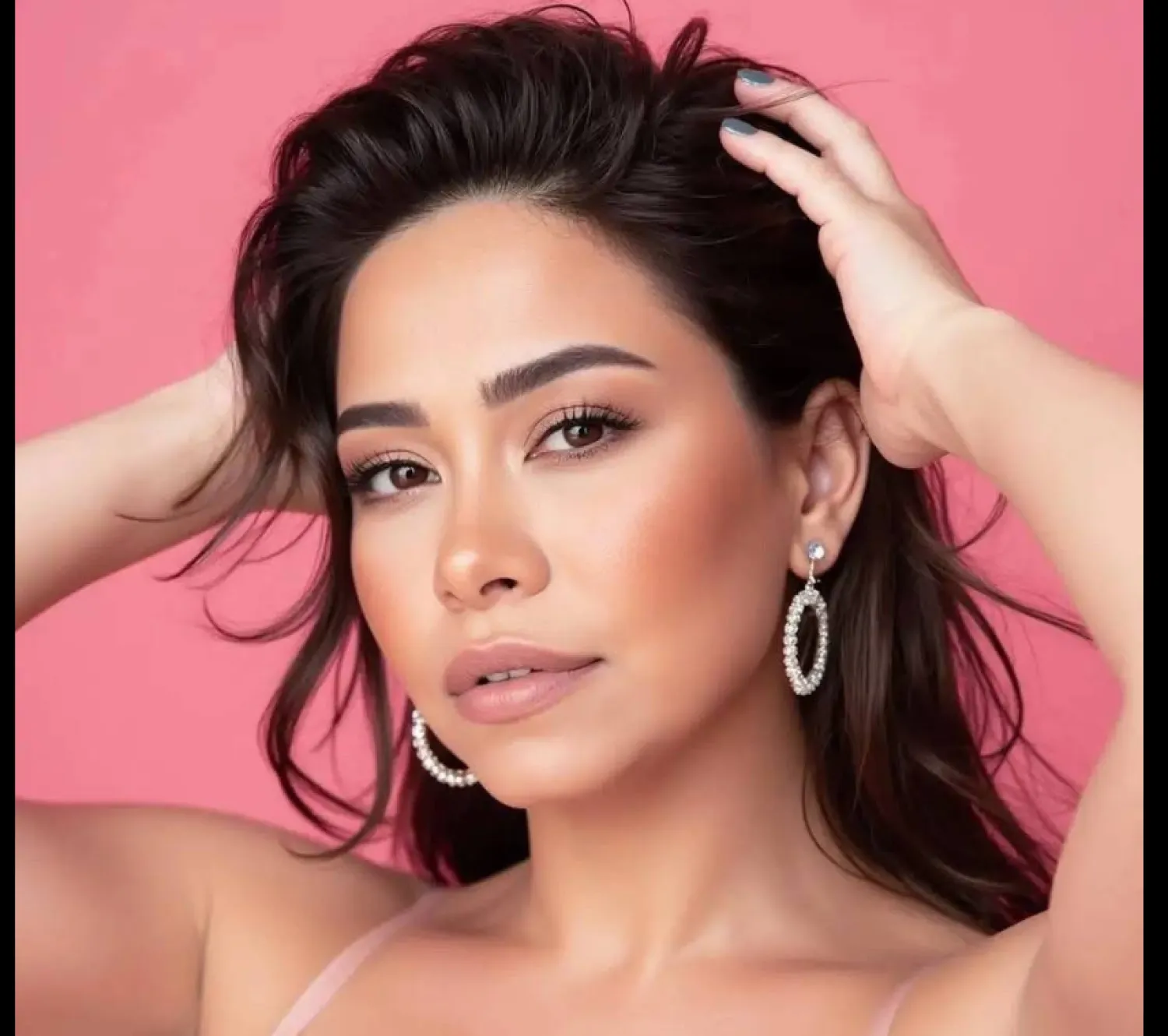 شيرين عبد الوهاب لتجاوز أزماتها بغناء «عايزة أشتكي»