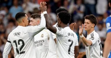 ريال مدريد يطارد الصدارة في معقل بيتيس