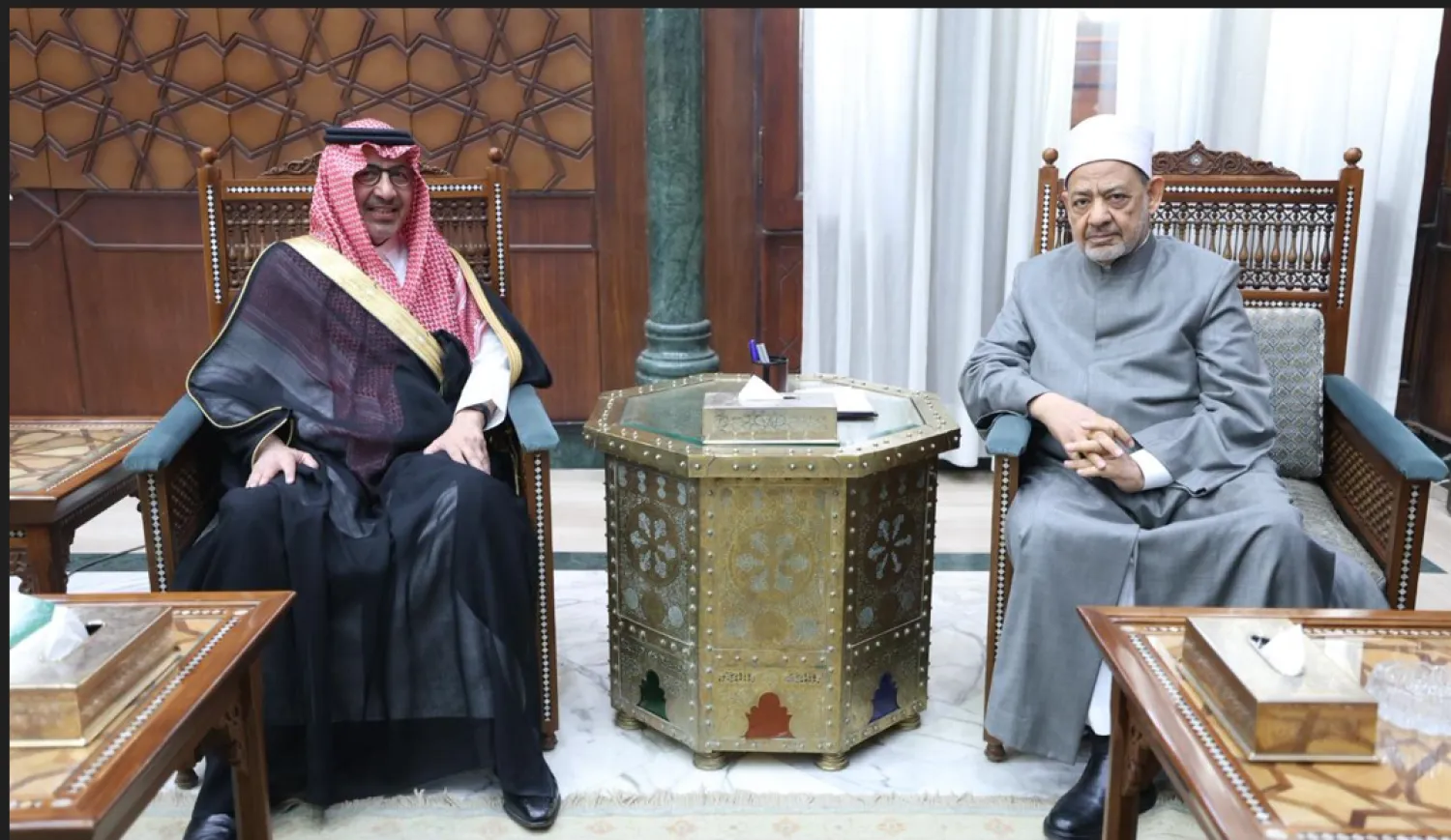 شيخ الأزهر يُثمّن ترتيبات السعودية لموسم الحج شيخ الأزهر يُثمّن ترتيبات السعودية لموسم الحج