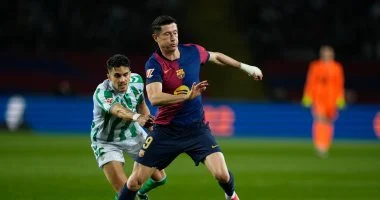 برشلونة يطارد إنجازاً تاريخياً أمام ريال بيتيس الليلة برشلونة يطارد إنجازاً تاريخياً أمام ريال بيتيس الليلة