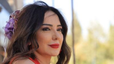أمل عرفة تفاجئ محبيها بالانتقال للغناء