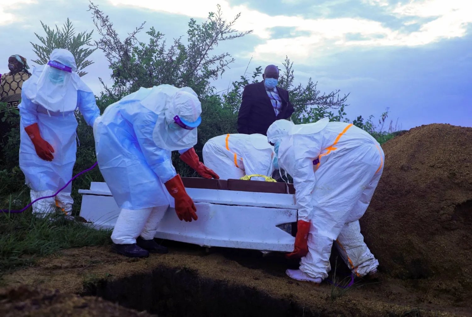 «إيبولا» يودي بحياة أكثر من 200 شخص في الكونغو الديمقراطية «إيبولا» يودي بحياة أكثر من 200 شخص في الكونغو الديمقراطية
