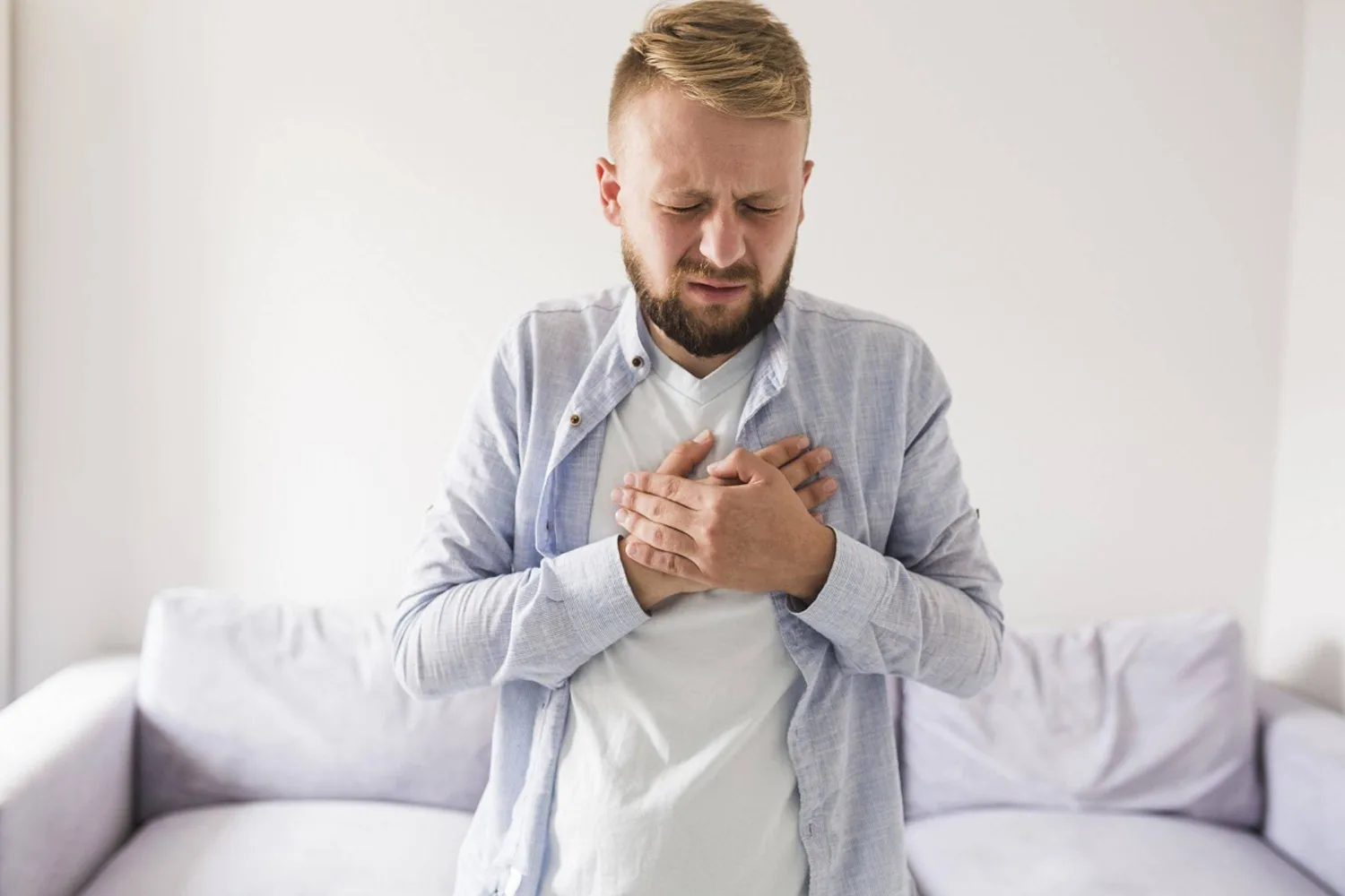 لصحة قلبك... 5 أشياء لا تفعلها أبداً قبل التاسعة صباحاً