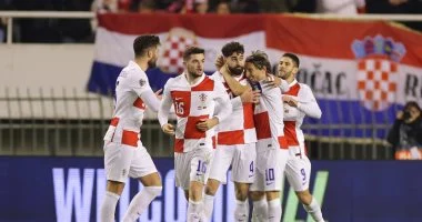 إنجلترا تواجه كرواتيا الليلة في افتتاح مشوارها بكأس العالم