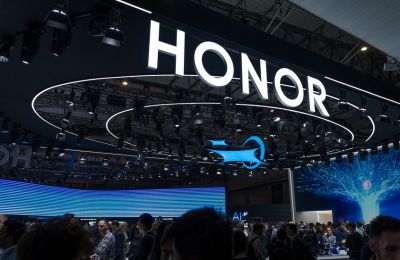 Honor تطلق هاتفا بمواصفات عالية وسعر منافس