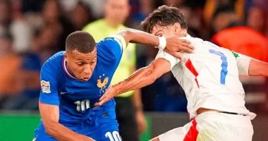 فرنسا ضد إنجلترا في مواجهة الليلة بكأس العالم
