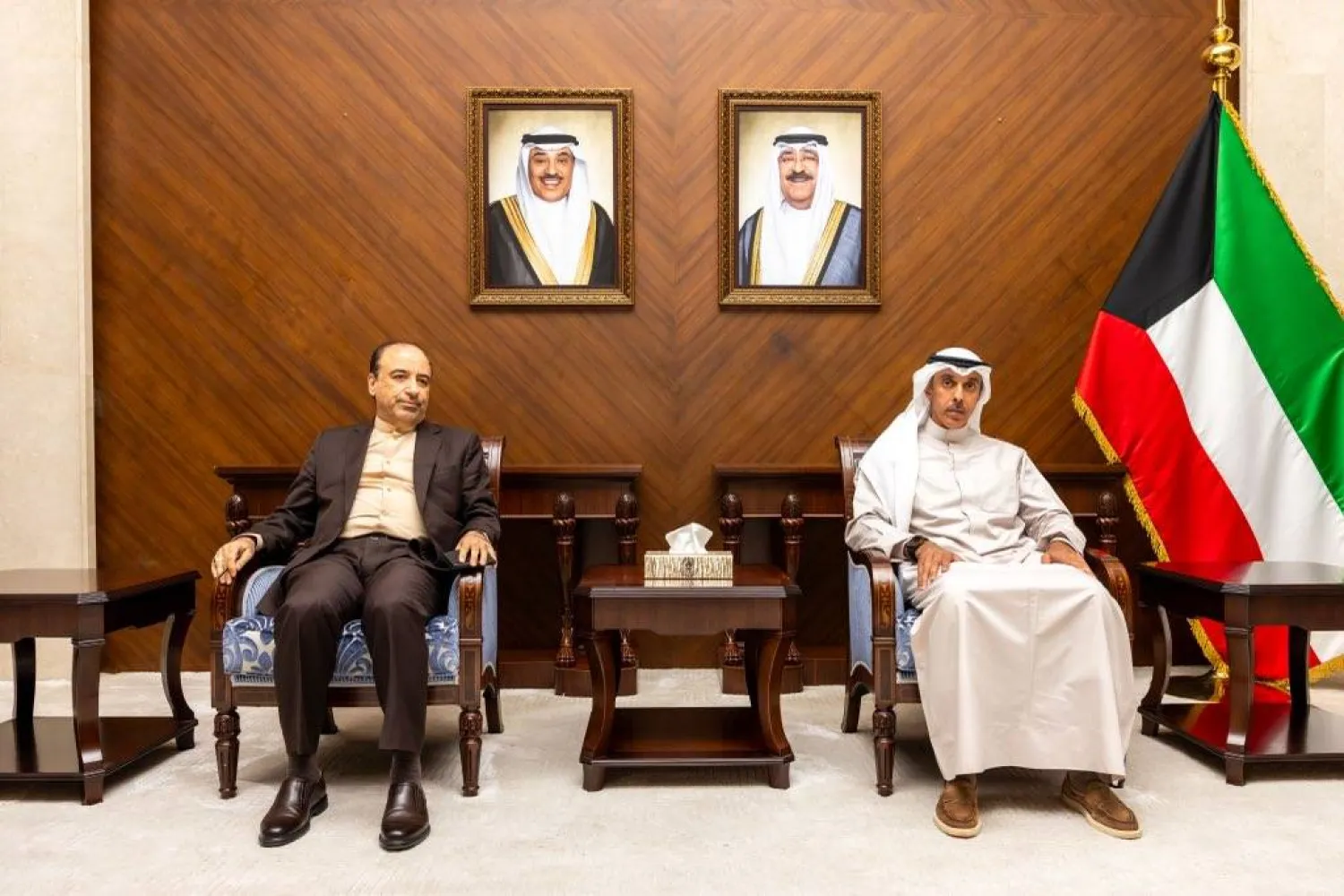 الكويت تستدعي سفير إيران وتحتج على استهداف الناقلة «كيفان» الكويت تستدعي سفير إيران وتحتج على استهداف الناقلة «كيفان»