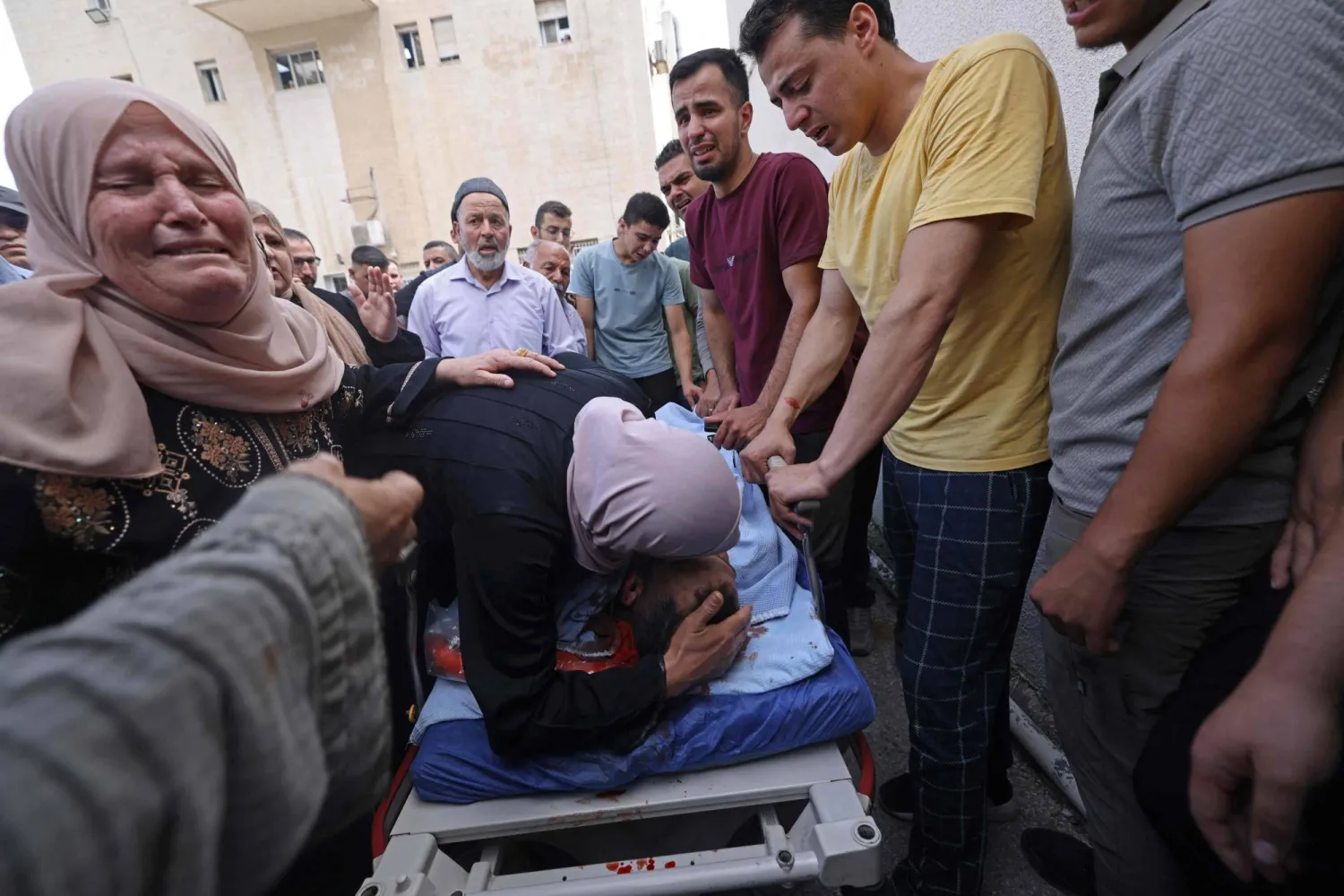 استشهاد 4 فلسطينيين في إطلاق نار بالضفة الغربية
