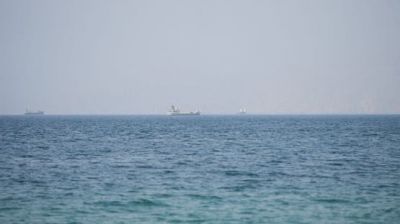 مسؤولن أميركيون: ترمب قد يمدد الهدنة مع إيران إذا فُتح هرمز