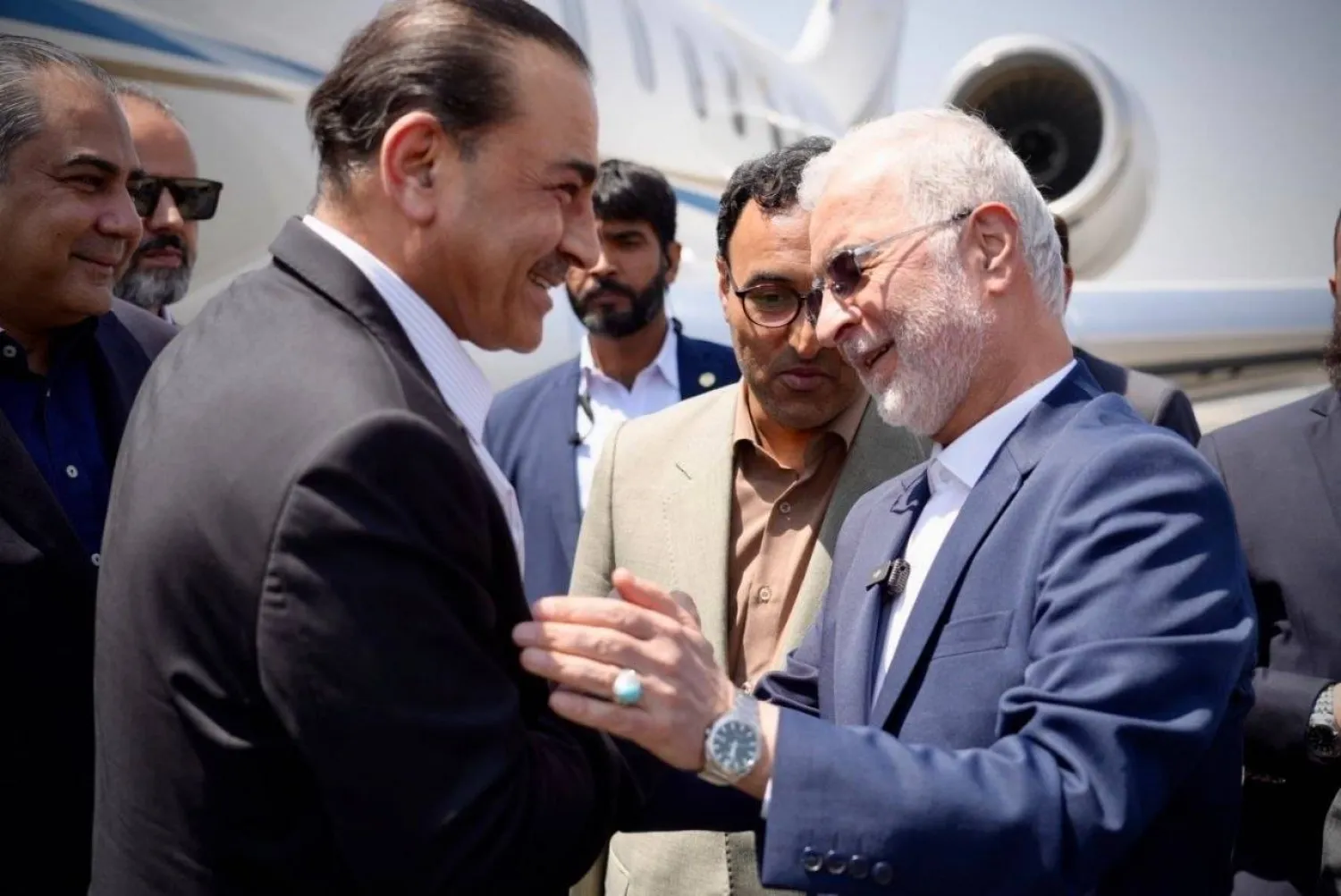 قائد الجيش الباكستاني يصل طهران في مهمة لخفض التصعيد قائد الجيش الباكستاني يصل طهران في مهمة لخفض التصعيد