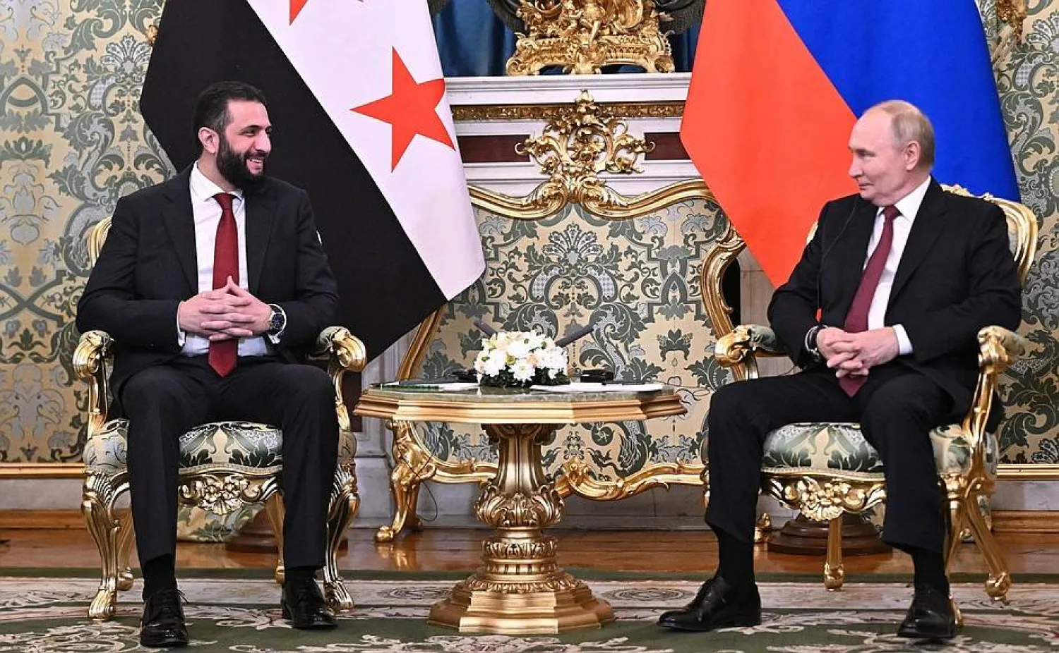 بوتين والشرع يبحثان هاتفياً تعزيز العلاقات