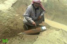 العثور على ذخيرة في الرمال من مخلفات رماية الجيش في بيشة  