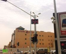 إدارة مرور الرياض تبدأ بتركيب عدادات توقيت عند إشارات المرور