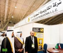 وكيل وزارة المياه والكهرباء يفتتح فعاليات "المعرض السعودي للطاقة 2012"
