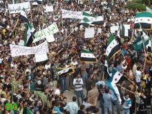 قوات سورية تقصف حمص بعد مقتل عشرات المحتجين 