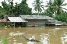 حصيلة ضحايا الفيضانات في تايلاند تبلغ 437 قتيلا