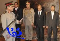 رئيس مصر يعزل كبار قادة الجيش 