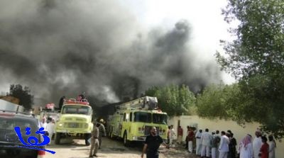 مدني مكة يخمد حريقاً إندلع بأحد المستودعات
