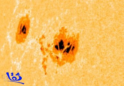 فلكية جدة :  ظهور بقعة مزدوجة كبيرة شرق الشمس