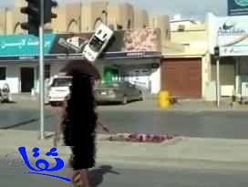 شرطة الرياض تكشف ملابسات سير فتاة عارية بحي الروضة